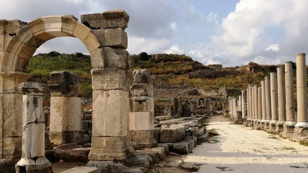 Antalya’da Keşfedilmesi Gereken Antik Yunan ve Roma Kalıntıları - ICON TURIZM - CONCIERGE EXCLUSIVE SERVICE 